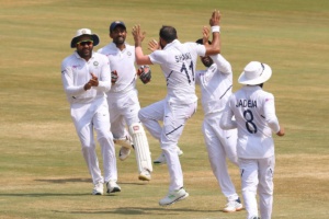 దక్షిణాఫ్రికాతో తొలి టెస్టు భారత్ ఘనవిజయం