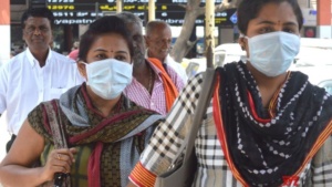 తెలంగాణాలో ఇళ్ల నుండి బయటికి వస్తే మాస్క్ తప్పనిసరి