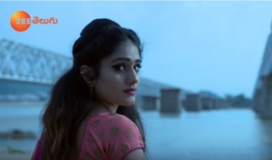 Radhamma Kuthuru Title Song Lyrics